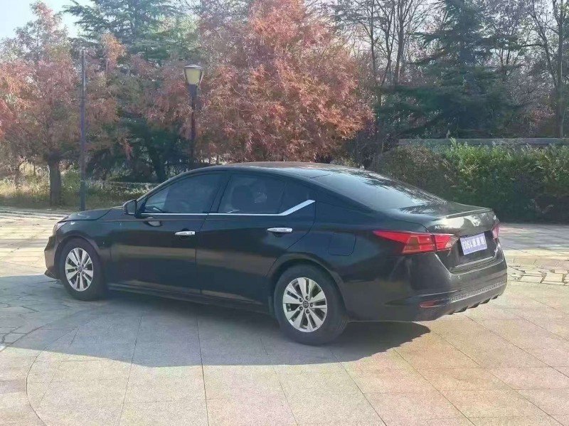 濰坊22年日產天籟8