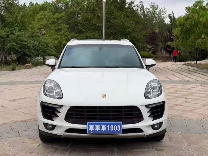 東營15年保時捷Macan1
