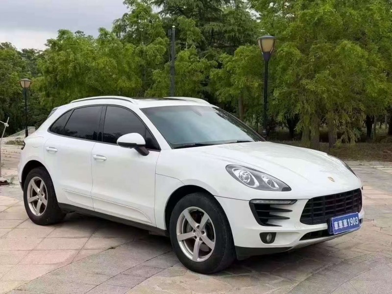 東營15年保時捷Macan3