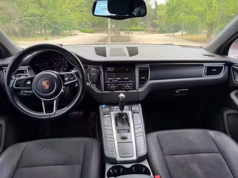 東營15年保時捷Macan6