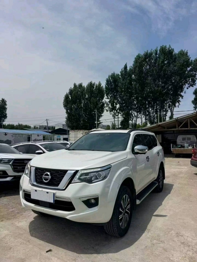 鶴壁19年日產途達2