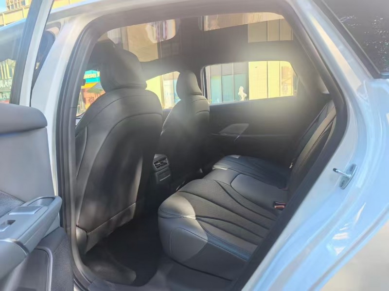 廣州26年小鵬汽車m033
