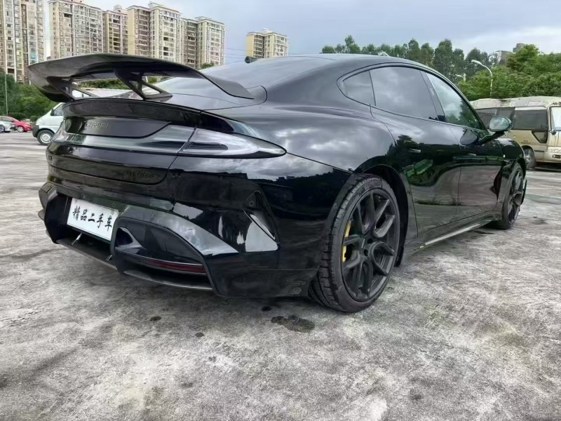 廣州25年小米SU75