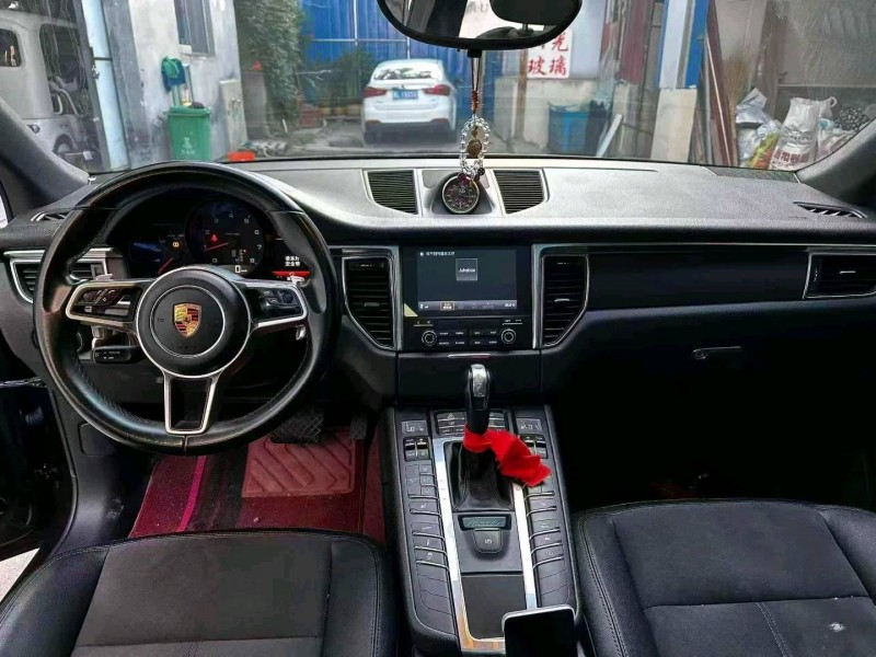 潍坊18年保时捷Macan5
