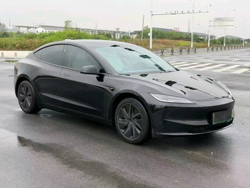 襄陽25年特斯拉MODEL 38