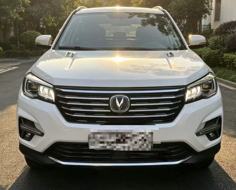 深圳19年長安汽車CS751