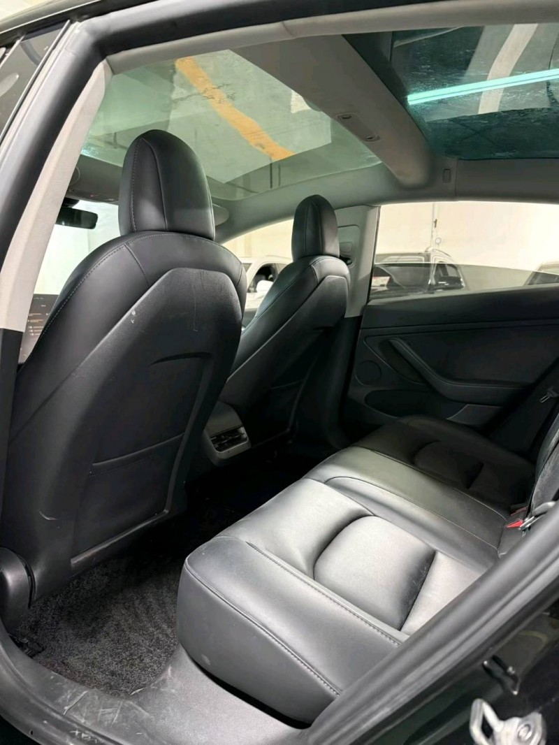 襄陽22年特斯拉MODEL 34