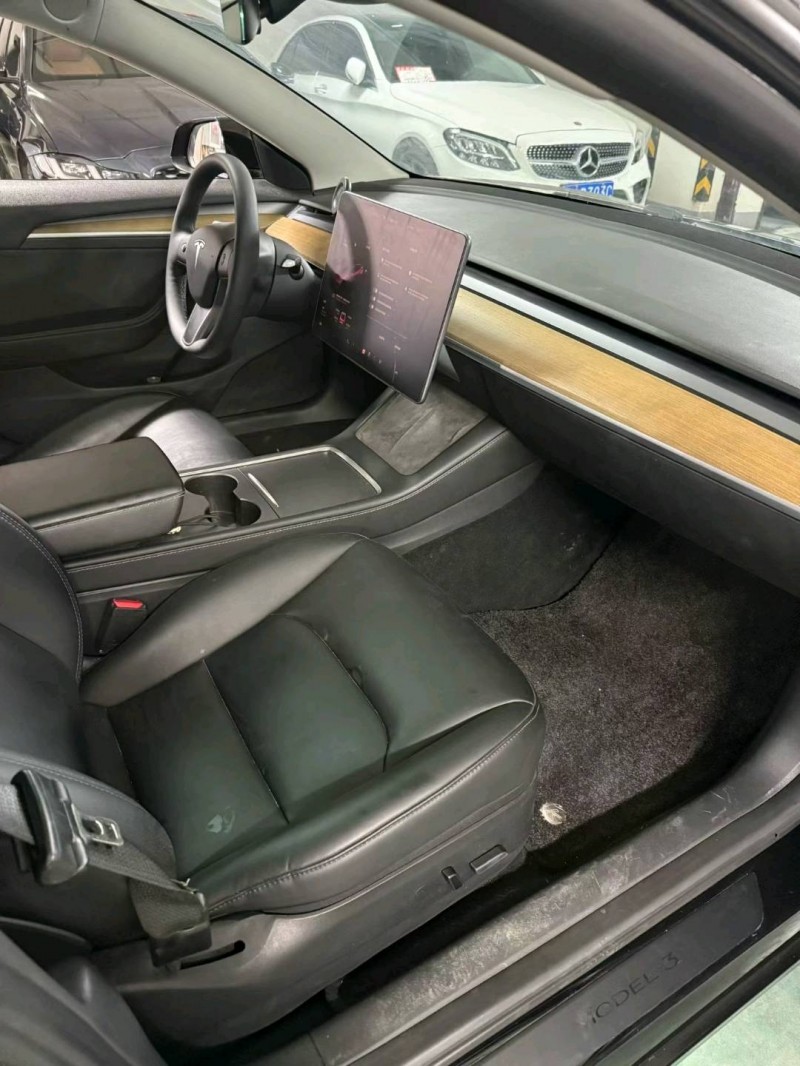 襄陽22年特斯拉MODEL 36