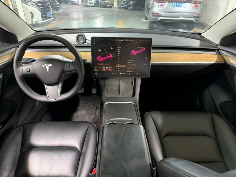 襄陽22年特斯拉MODEL 37