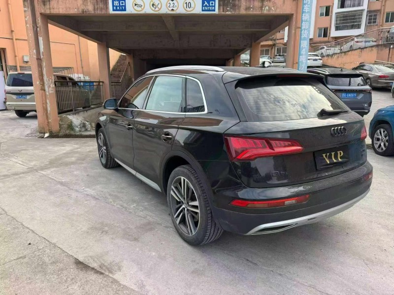 畢節20年奧迪Q57