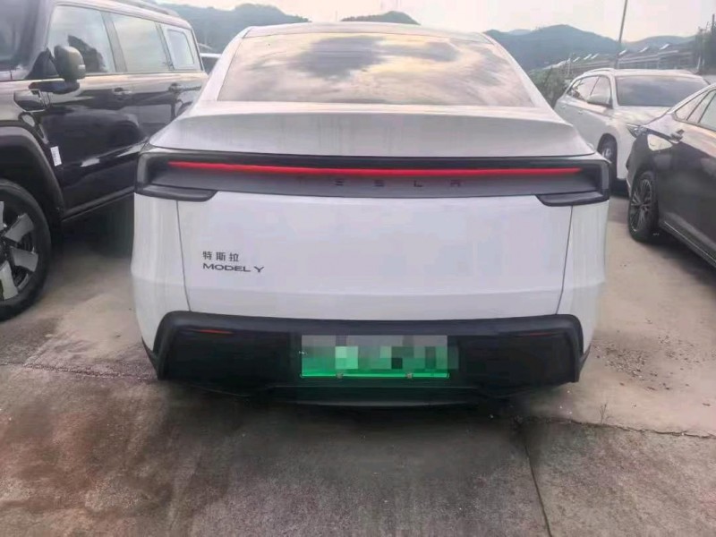 嘉興26年特斯拉MODEL Y8