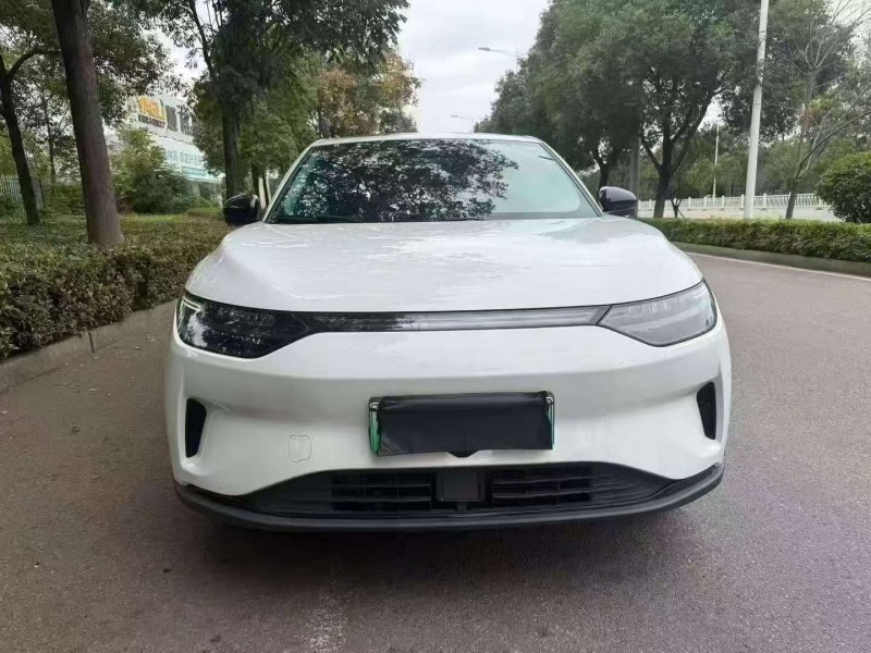 常德23年零跑汽車C111