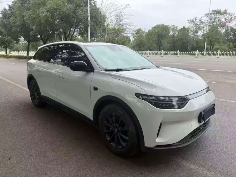 常德23年零跑汽車C112