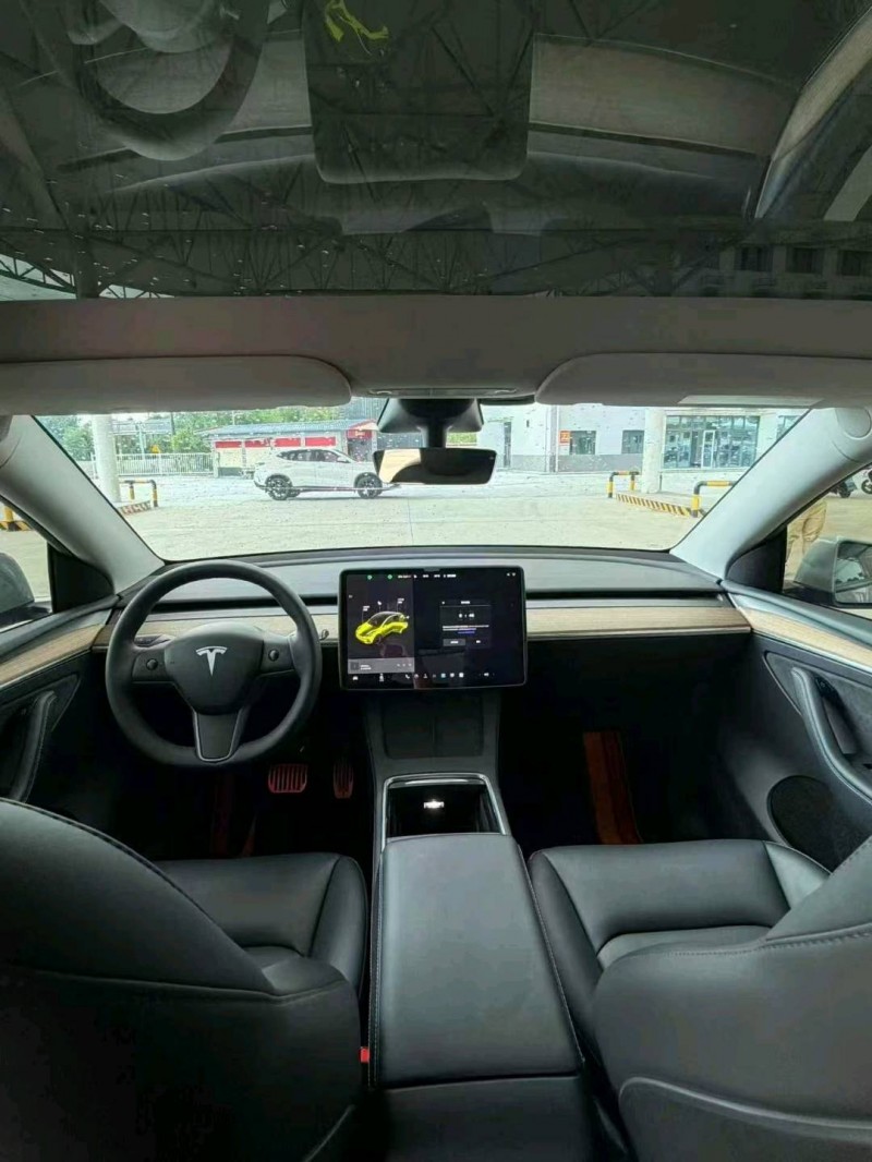 临夏23年特斯拉MODEL Y5