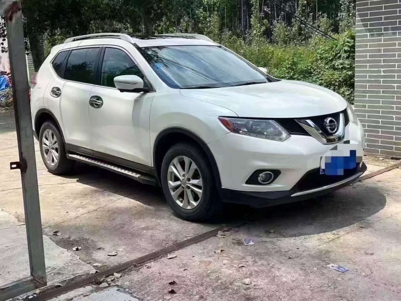 濰坊14年日產奇駿6