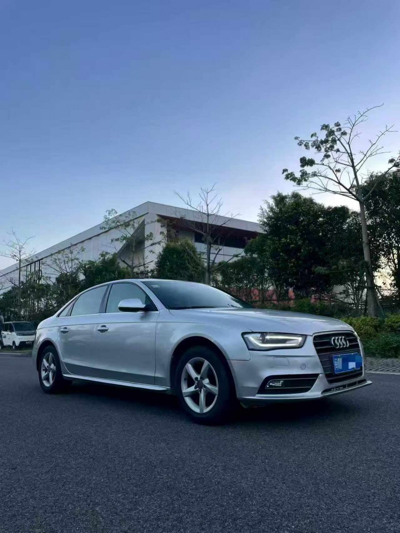 三明14年奥迪A4L2