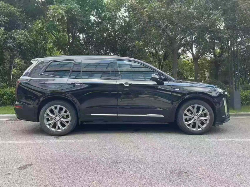 金华20年凯迪拉克XT63
