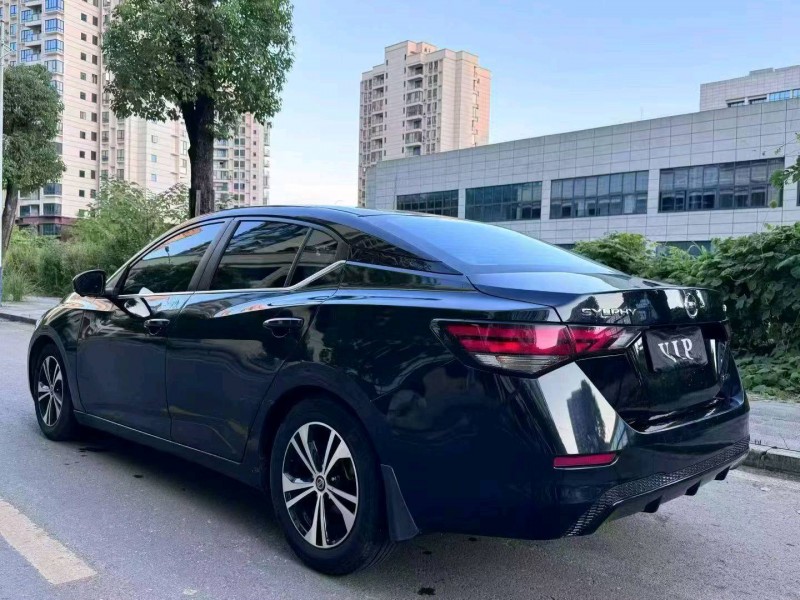 銅仁20年日產軒逸5