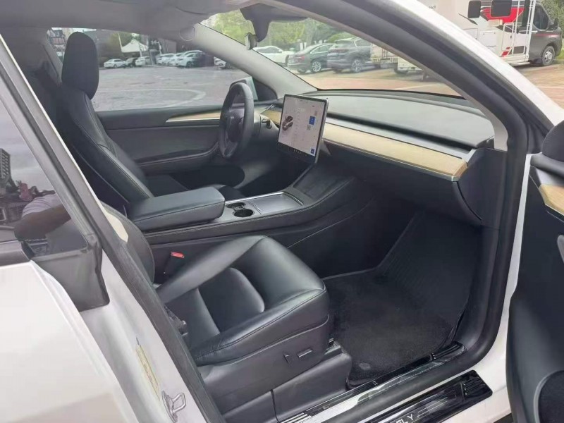 鹽城22年特斯拉MODEL Y5