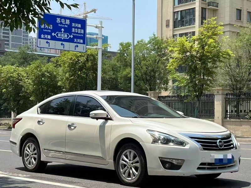 鄭州16年日產天籟3