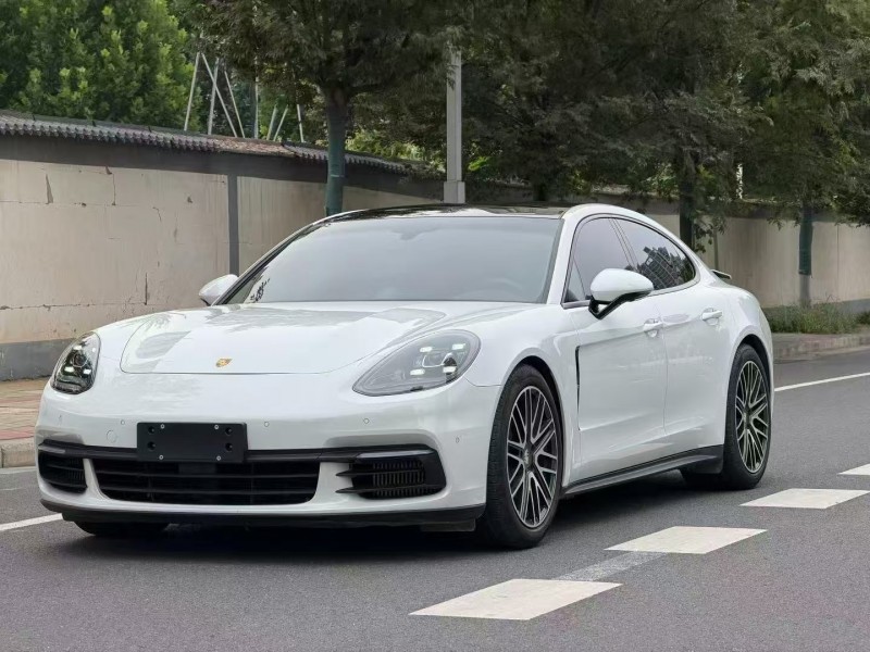 鄭州20年保時捷帕拉梅拉2