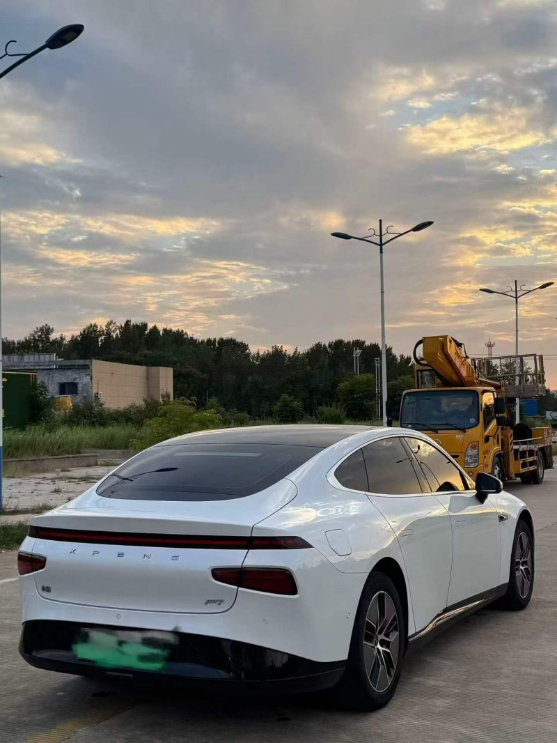 濟寧24年小鵬汽車p77