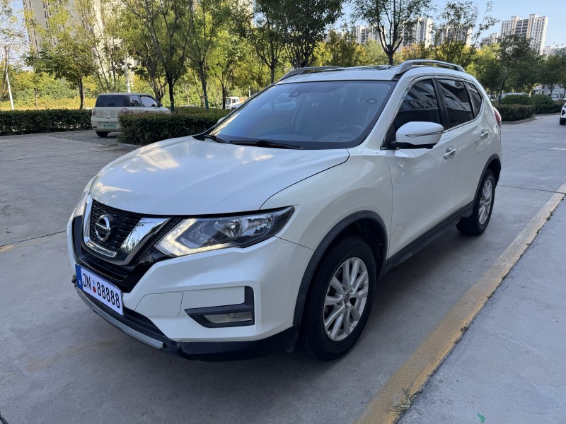 濟寧20年日產奇駿3