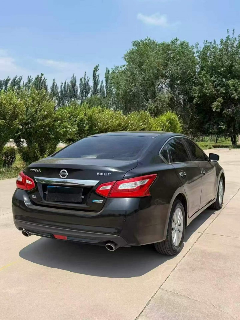 濰坊18年日產天籟8