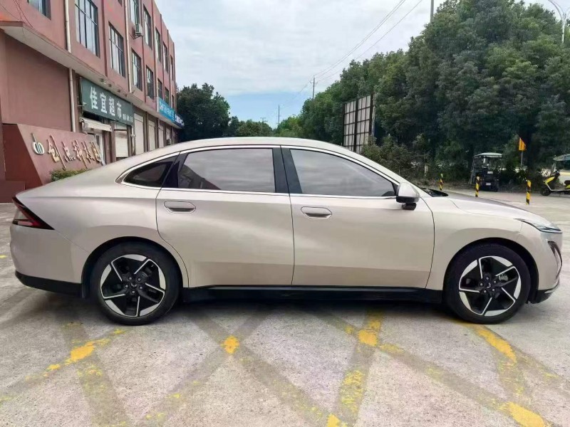 十堰24年五菱汽車星光8