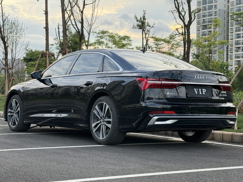 昆明23年奧迪A6L6