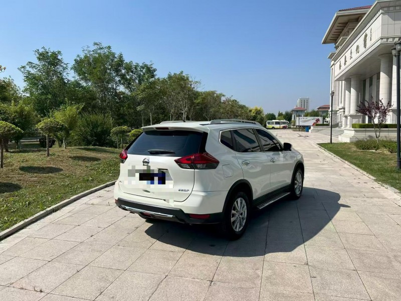 滄州21年日產奇駿5