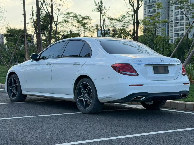 昆明20年奔馳E6