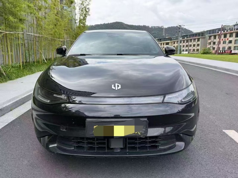 廣州24年零跑汽車C011