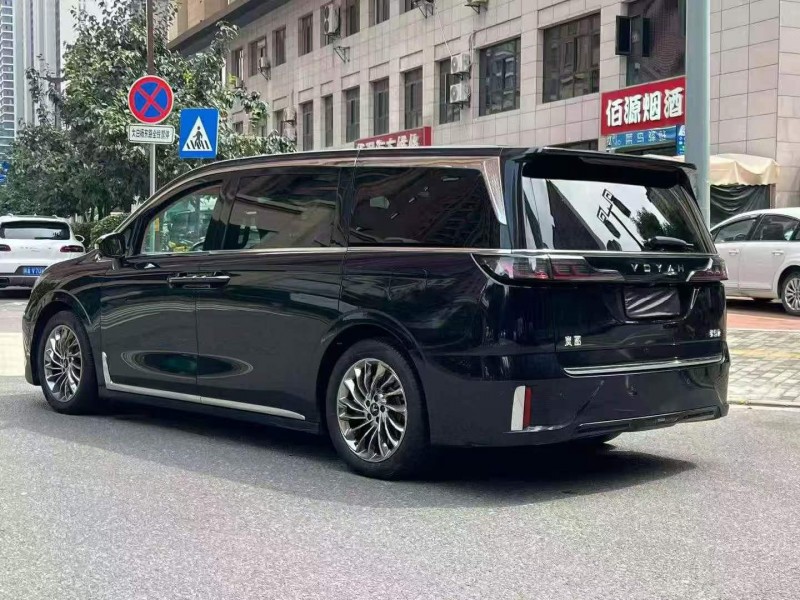 西安23年嵐圖汽車夢想家7