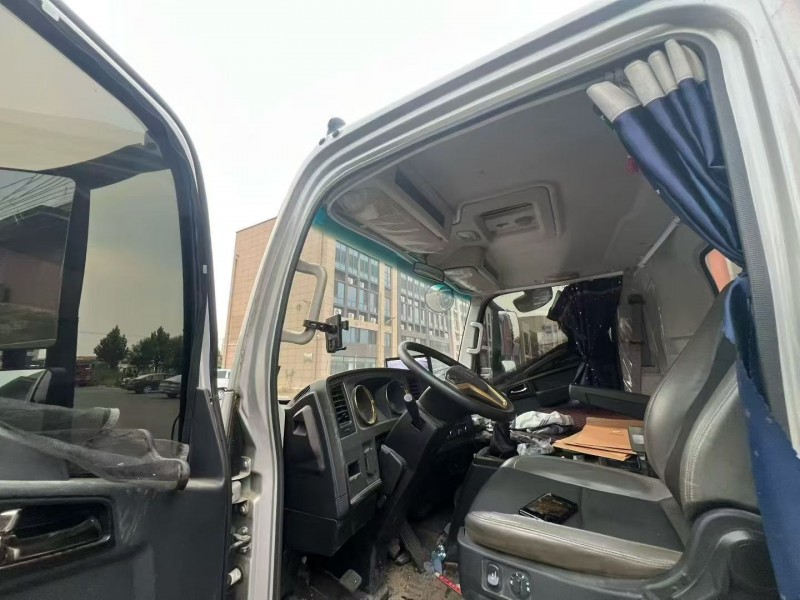 滄州24年卡車系列重汽豪沃6