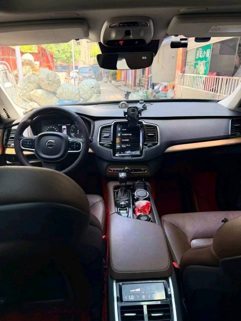 巴中19年沃尔沃XC909