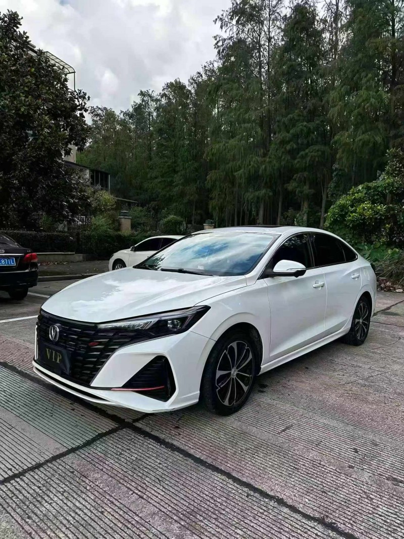 金華22年長安汽車逸動1