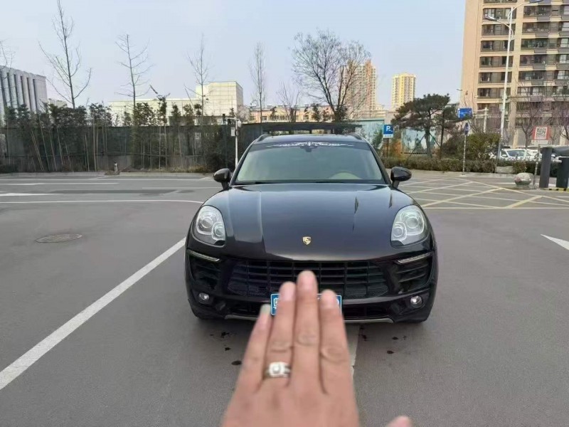 煙臺16年保時捷Macan1