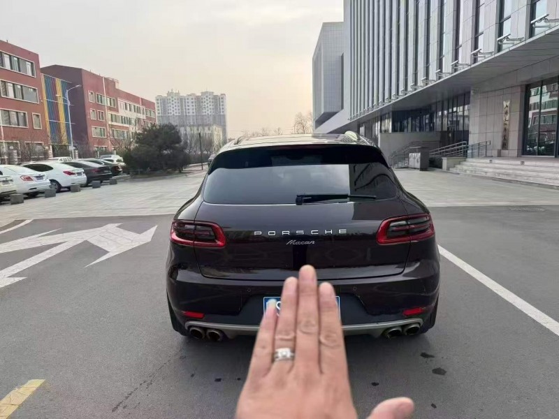 煙臺16年保時捷Macan9