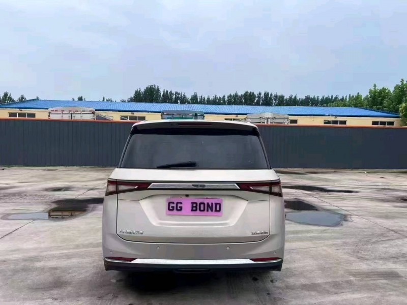 青島23年五菱汽車佳辰6
