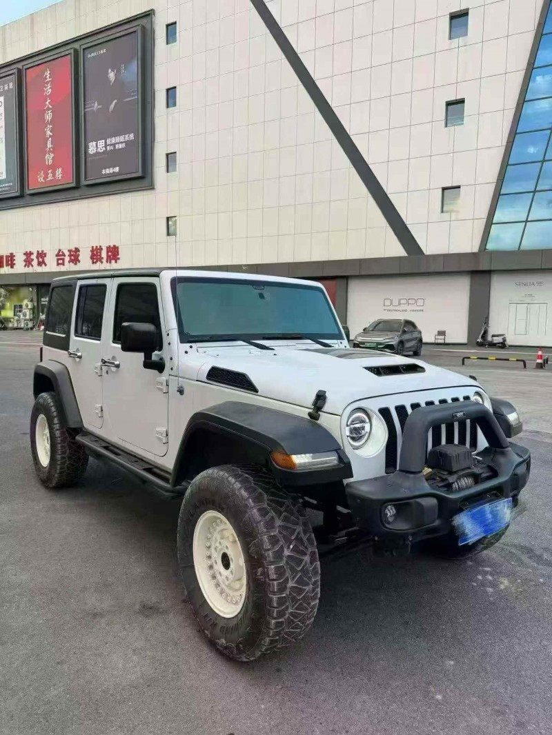 棗莊17年Jeep牧馬人2