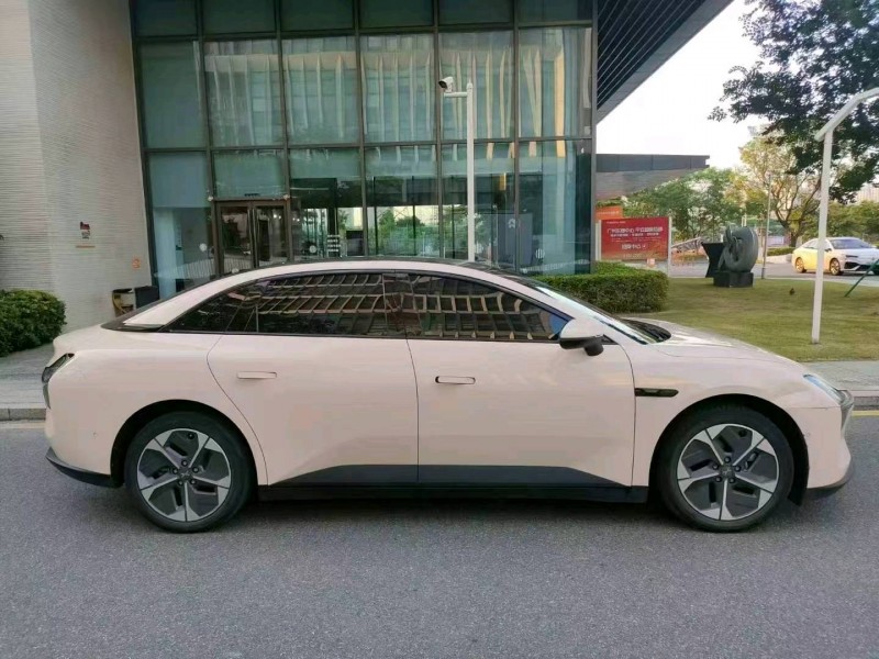 廣州25年小鵬汽車m036