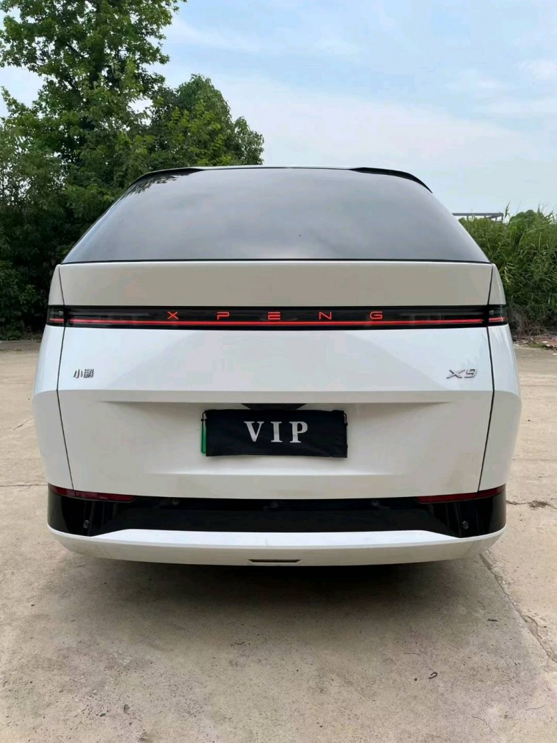 襄陽24年小鵬汽車X99