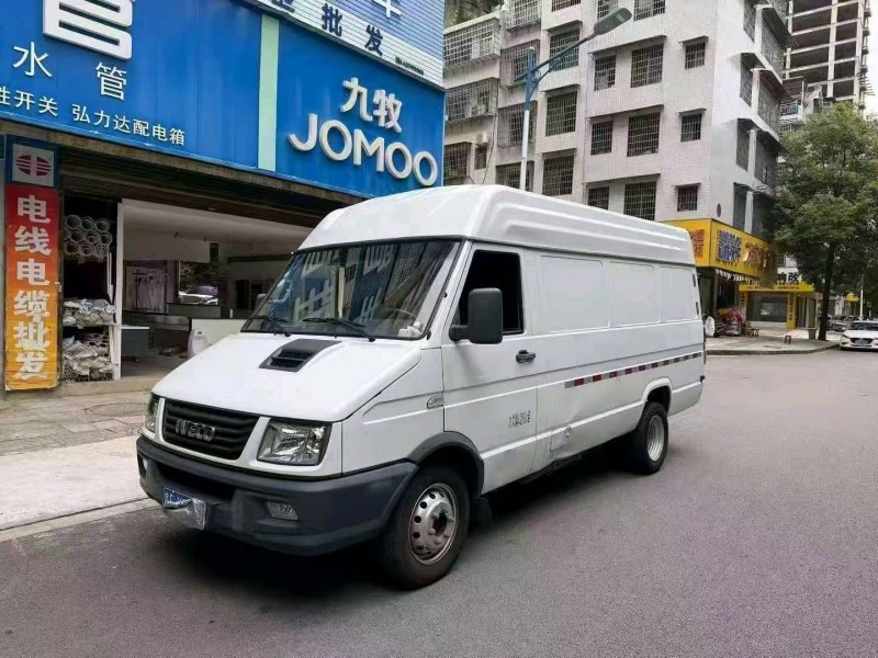 娄底23年依维柯得意1