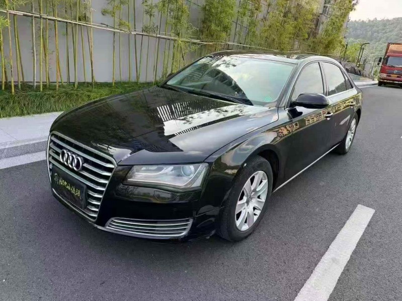 嘉興13年奧迪A8L2