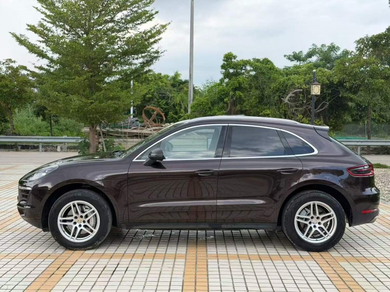 汕頭17年保時捷Macan3