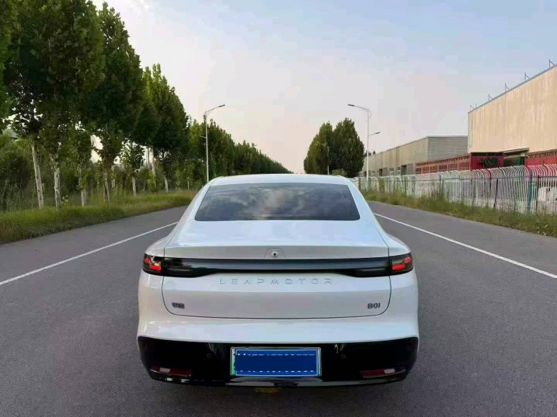 濰坊25年零跑汽車B019