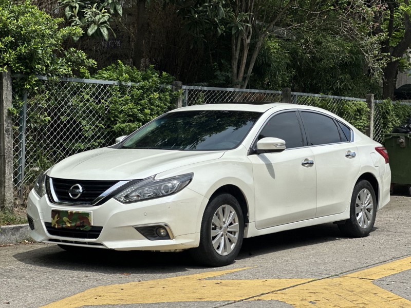 東莞18年日產天籟2