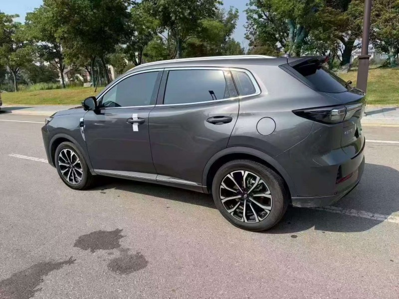常州25年長安汽車啟源8