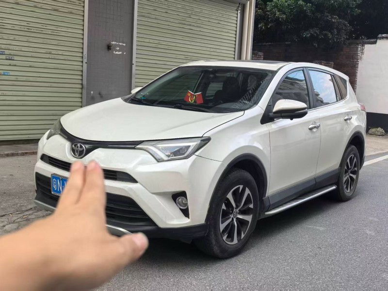 廣州17年豐田RAV42